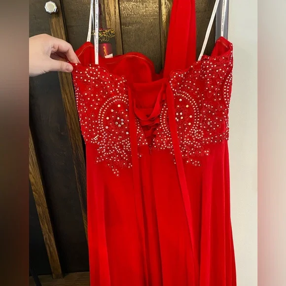 Prom/Formal Dress - Picture 3 of 6